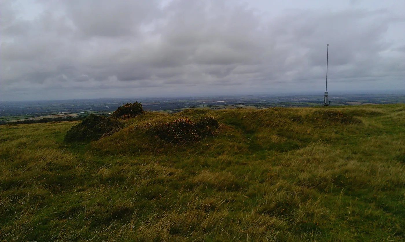 Cairns & Barrows