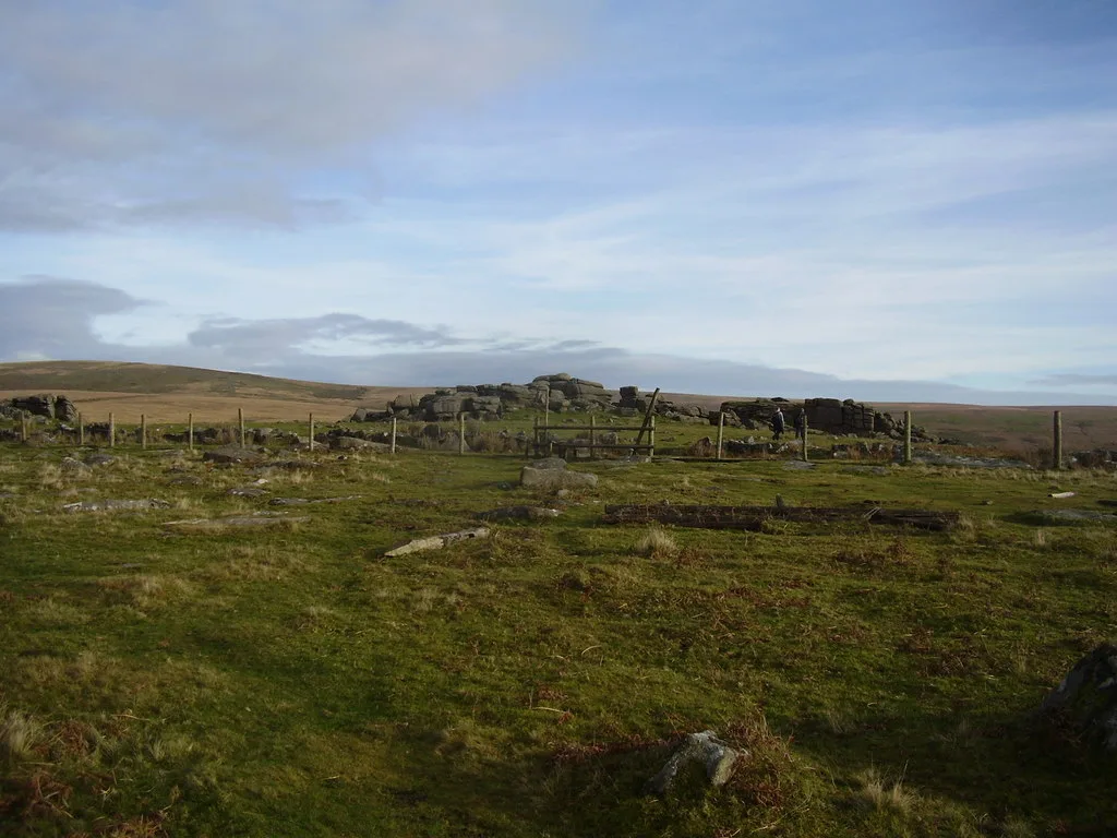 Cist south-west of Gutter Tor