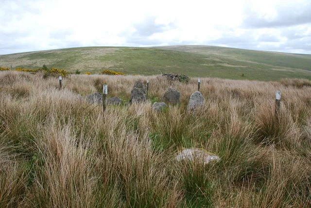 Round Barrow near Yealm Steps