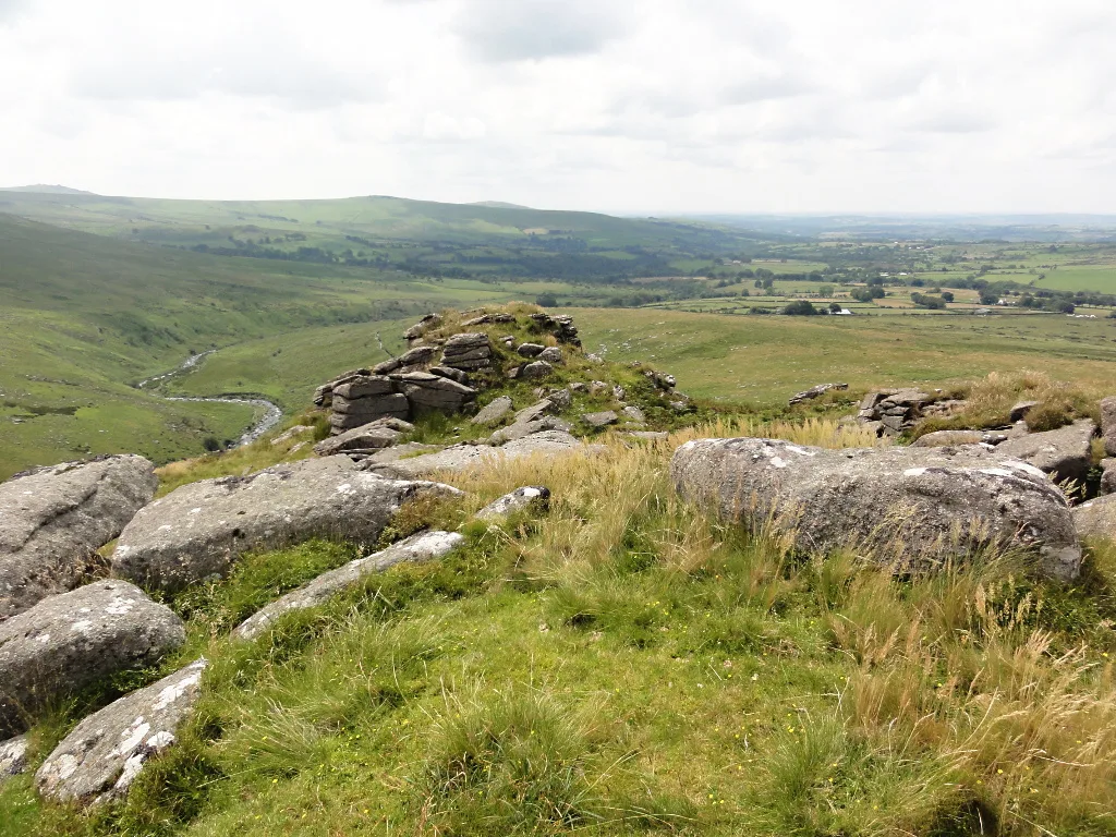 Cluster of five hut circles near Ger Tor