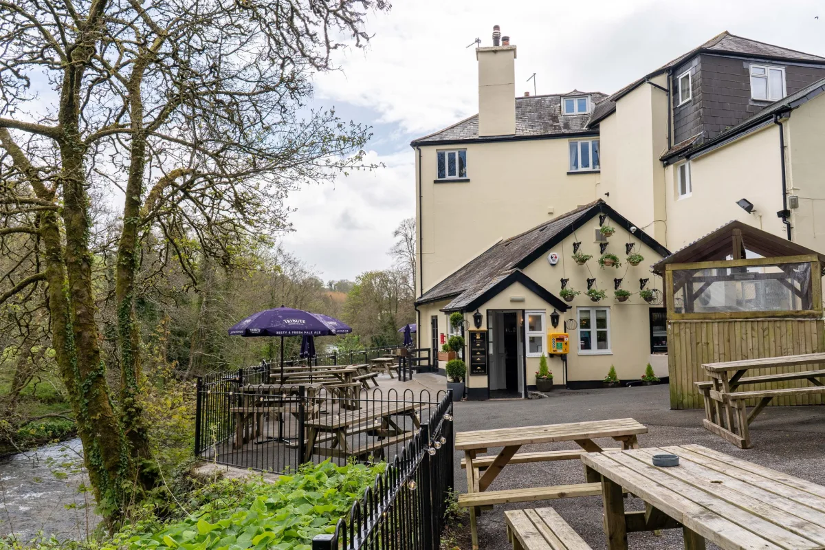Abbey Inn On The River