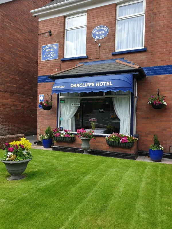 Oakcliffe Hotel